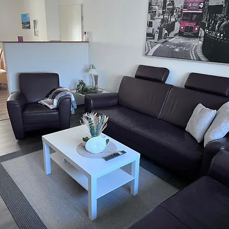 Allee Zum Schuettorf