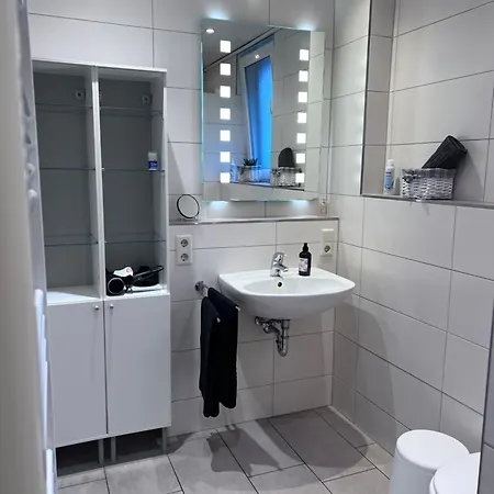 Allee Zum Schuettorf